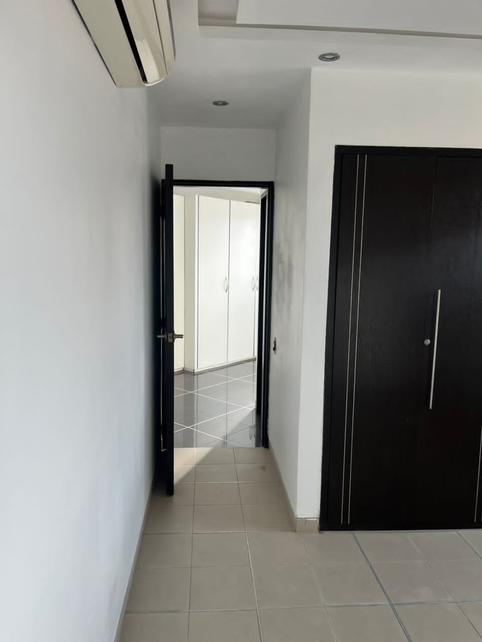 Incredible Apartment For Sale - Urb La Trigaleña-Resd Portales de Shalimar